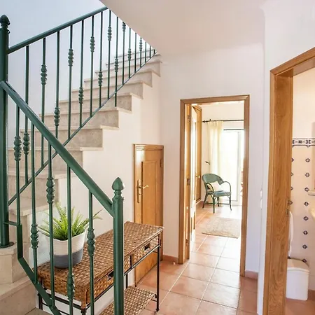 32 Castelo Casa Figueira - Great Townhouse