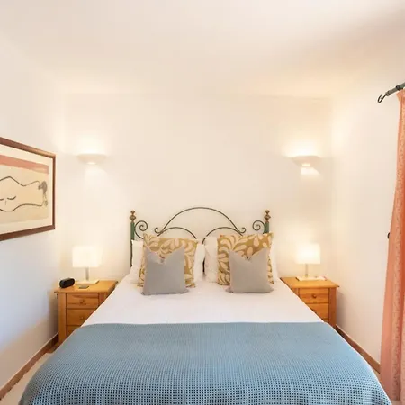 32 Castelo Casa Figueira - Great Townhouse
