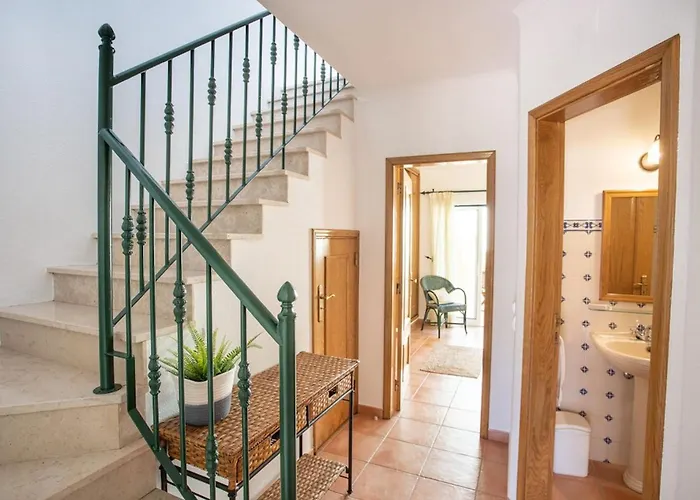 32 Castelo Casa Figueira - Great Townhouse
