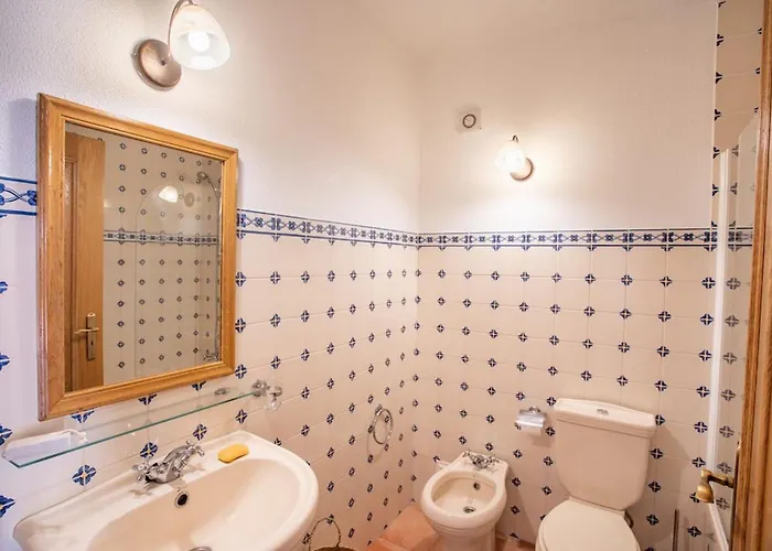 32 Castelo Casa Figueira - Great Townhouse בית נופש *